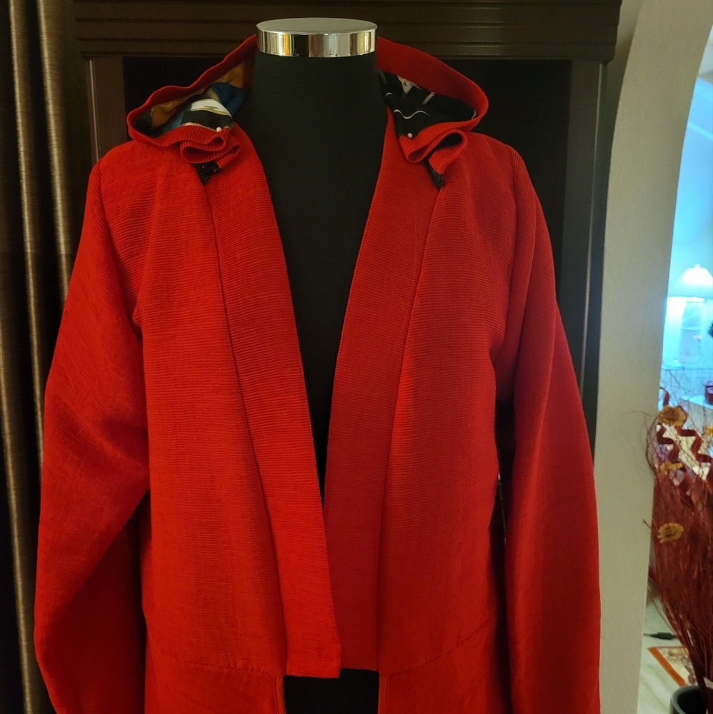 VOLT JACKET WITH DETACHABLE HOOD